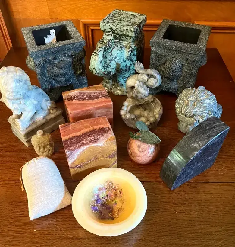 Carved Stone, Marble & Onyx Decorative Art