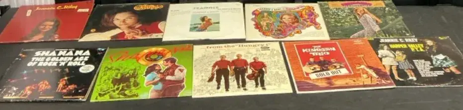 Jeannie C. Riley, Shanana, Smothers Brothers & More