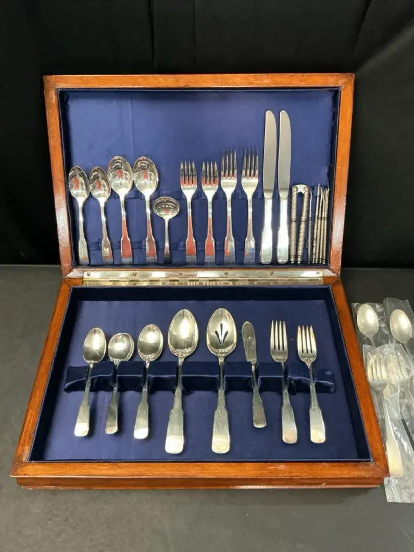 Silver-plated Silverware With Case & Tray