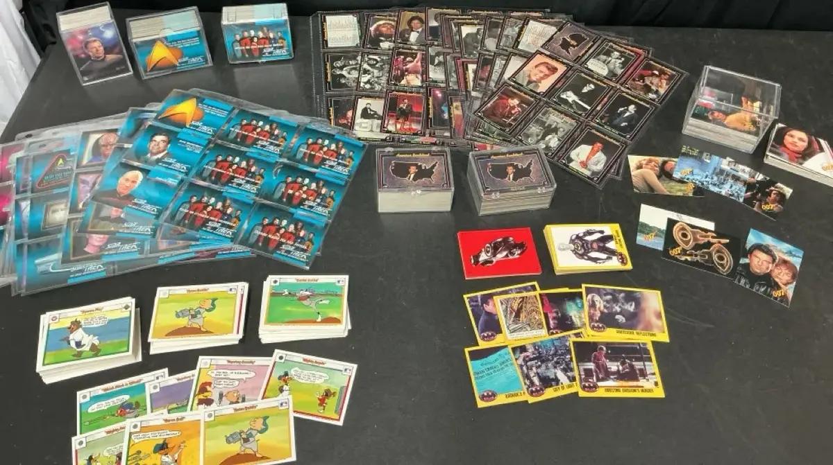 Star Trek, Batman, 007, & Looney Tunes Trading Cards