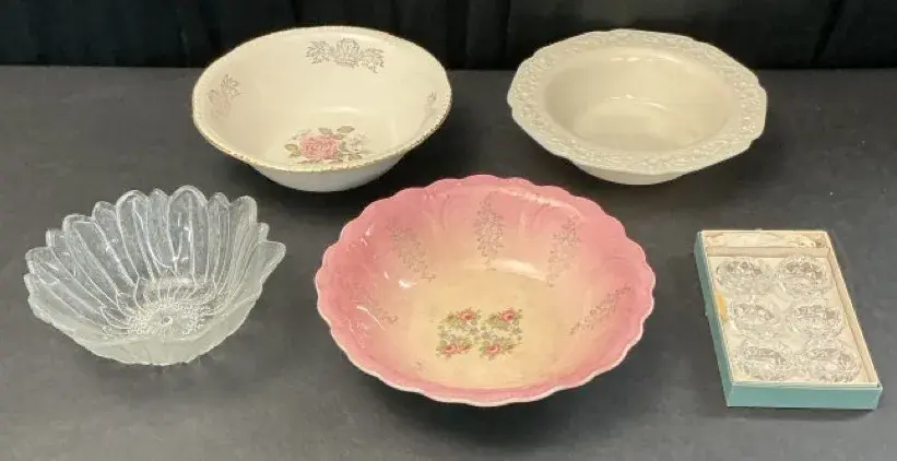 Floral Bowls & Serveware