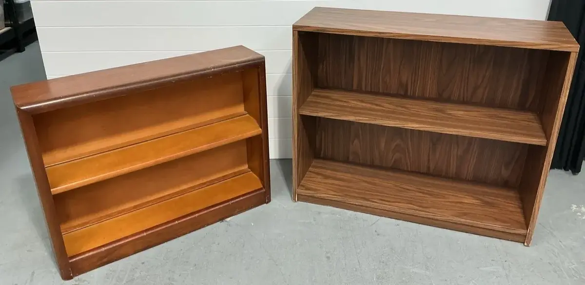 2 Bookshelves 