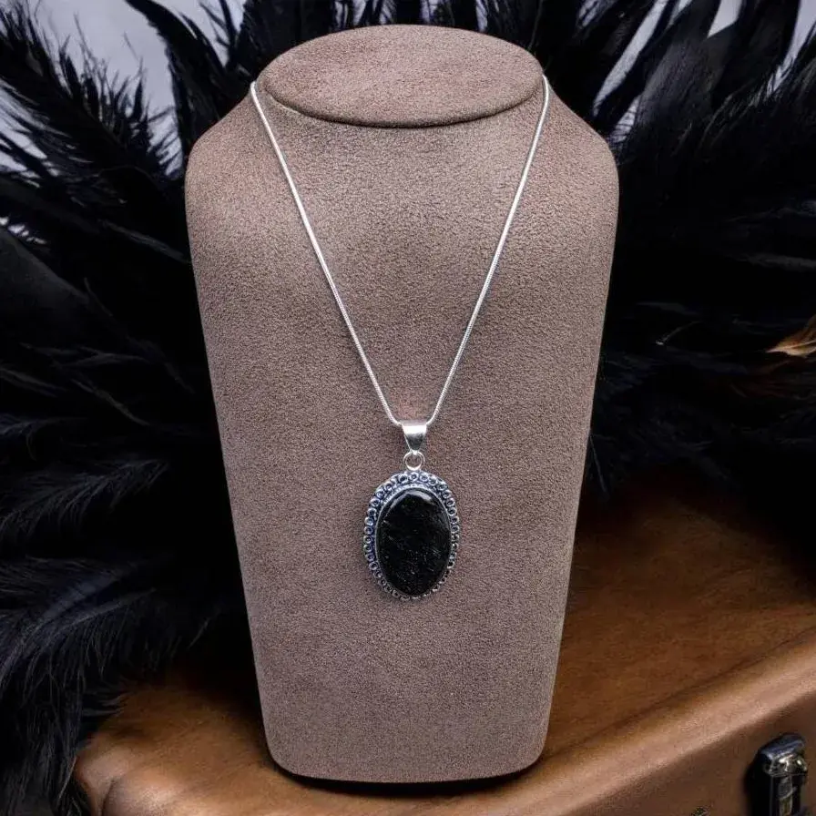 Silver Obsidian Pendant Necklace 