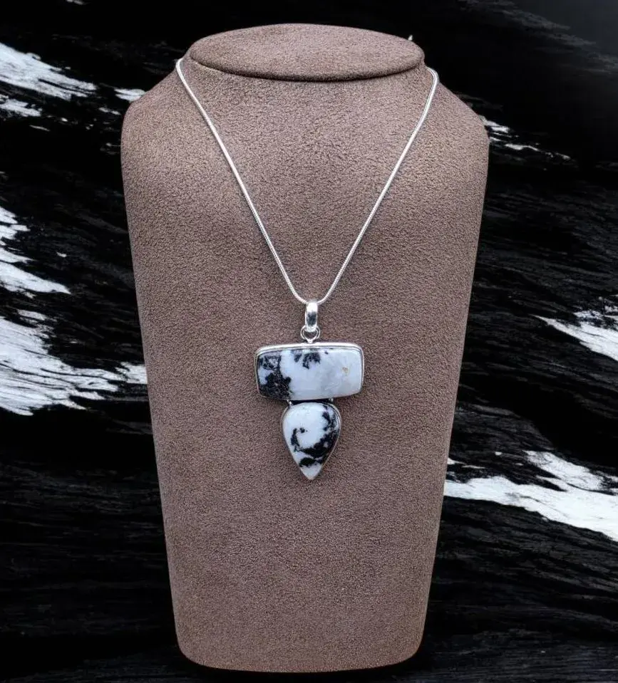 White Buffalo Double Pendant Necklace 