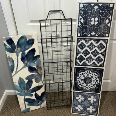 Lot of Decorative Wall Decor and Metal Wire Rack
