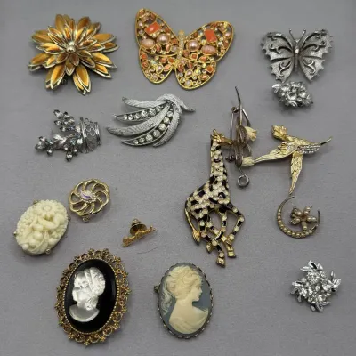 Lot of Costume Jewelry Pins and Brooches