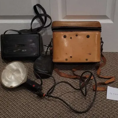 Ultrablitz Jet Vintage Portable Camera Flash Unit Set - Power Pack, Flash Head, Leather Bags