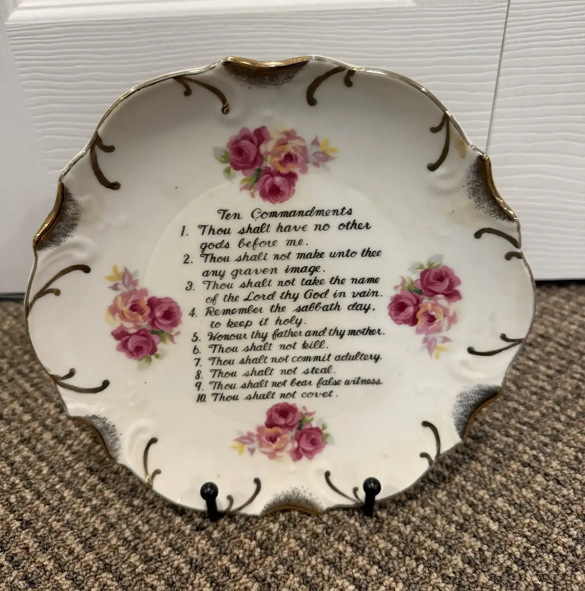 Decorative 18K Gold Trim Plate Featuring the Ten Commandments