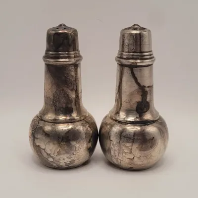Vintage SI Silver Tone Salt and Pepper Shakers