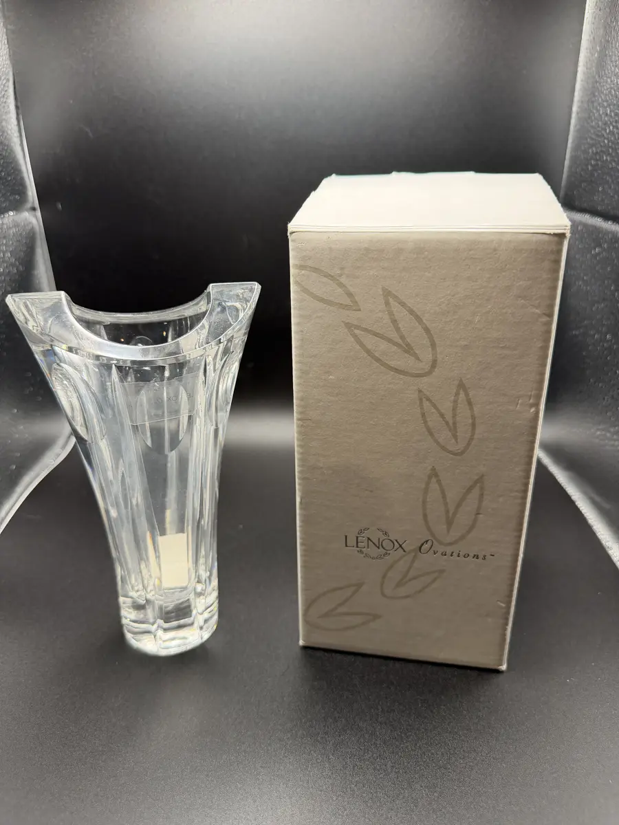 Vintage Lenox Ovations Hand Cut Crystal Vase With Box