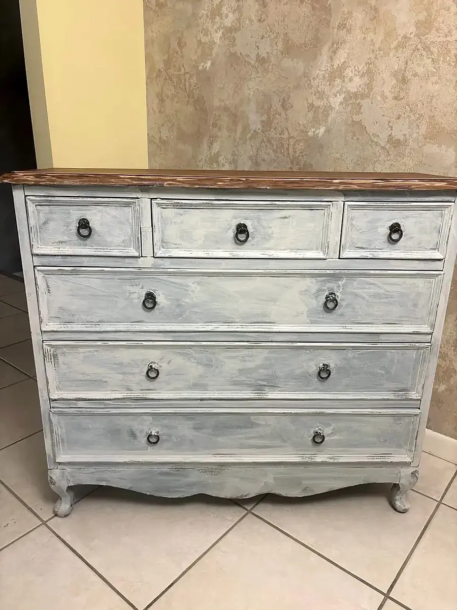 Distressed Whitewashed 6-Drawer Wood Dresser