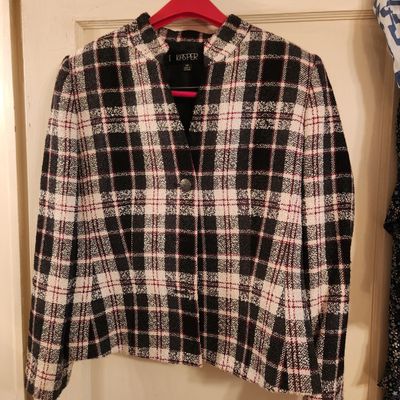 Kasper Petite black, white, and red plaid blazer featuring a collarless V-neckline and a single-button closure.
