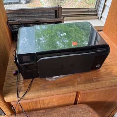 HP Photosmart C4680 all-in-one printer, scanner, and copier in black, 