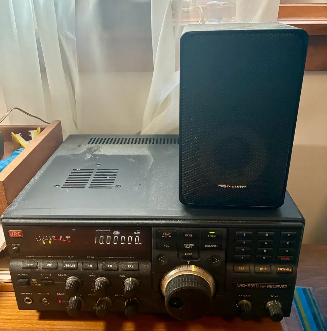 JRC NRD-535D HF Shortwave Radio Receiver with Realistic Speaker (Both Working)