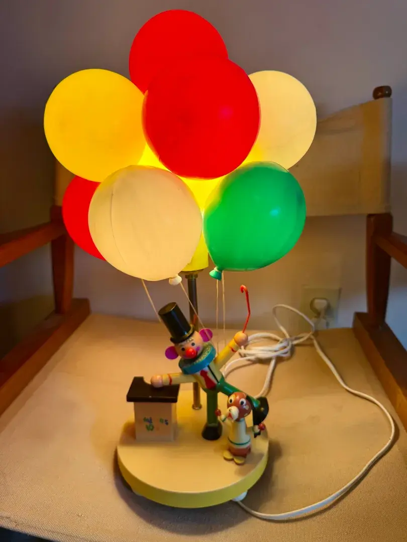 vintage 1970s Dolly Toy Co. clown and dog Nursery Lamp