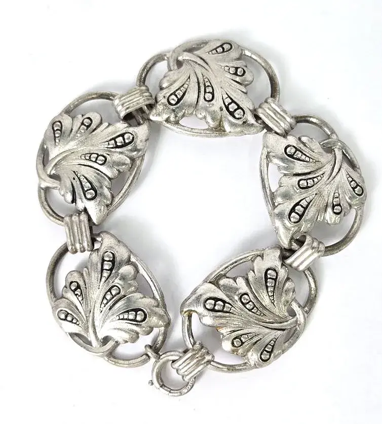 Vintage Sterling Silver Taylord Leaf Link Bracelet- 7.25"