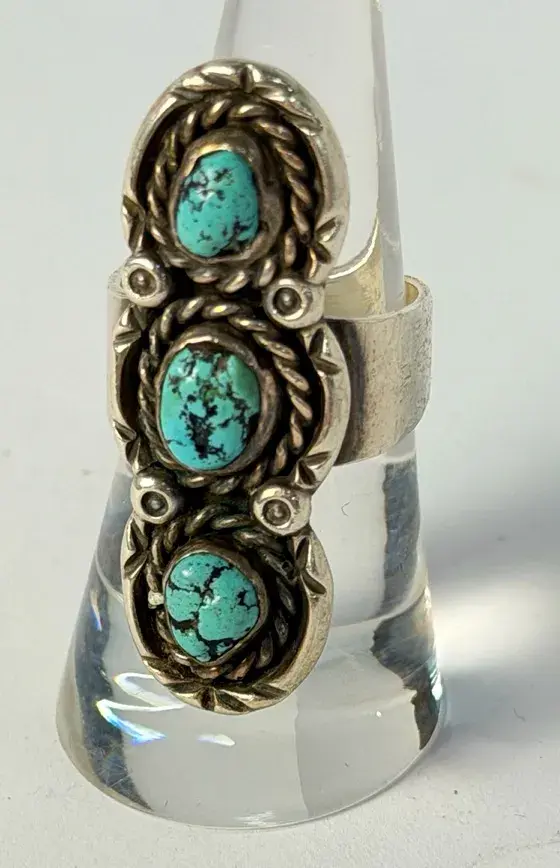 Sterling Silver Southwestern Artisan Three-Stone Turquoise  Ring - Size 7.5