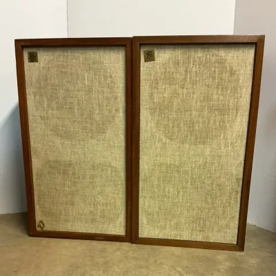 Acoustic Research AR-2Ax Stereo Speakers
