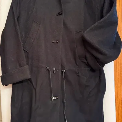 Black Hooded Woman’s Vintage Winter Coat 