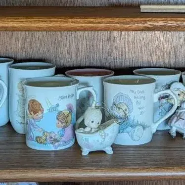 Precious Moments Figurines Lot 2