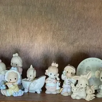 Precious Moments Figurines Lot 5
