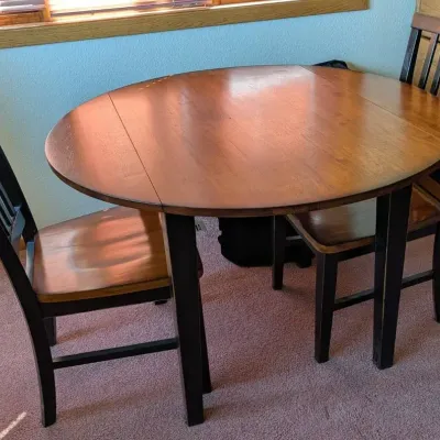Drop Leaf Table with Two Chairs 