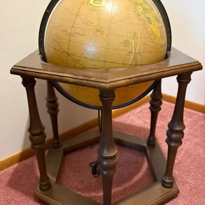 Vintage Mid-Century Butler Lightened Globe on Stand 
