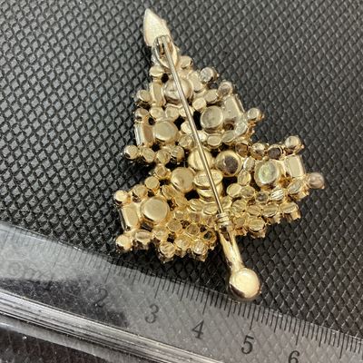 Vintage Warner Rhinestone Christmas Tree Brooch Pin