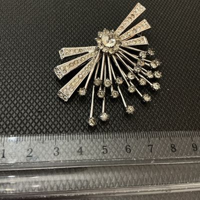 Vintage Rhinestone Starburst Spray Brooch