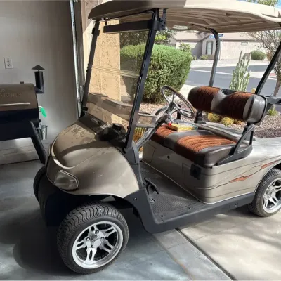 2010 EZ-GO RXV Electric Golf Cart - 48V Trojan Batteries, Alloy Wheels, Charger