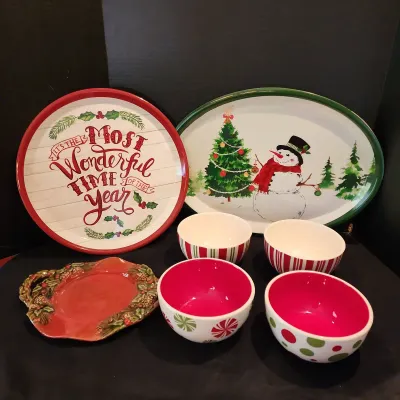 Christmas Cheer - 2 Large Plastic Platters  4 Holiday Ceramic Bowls, Red Ceramic Plate