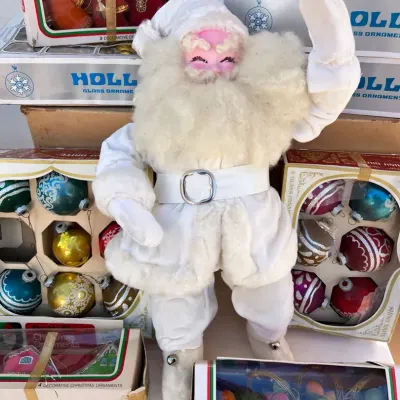 Vintage Harold Gale Santa And Shiny Bright Ornaments