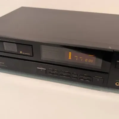 JVC XL-M301 6-Disc Compact Disc Automatic Changer