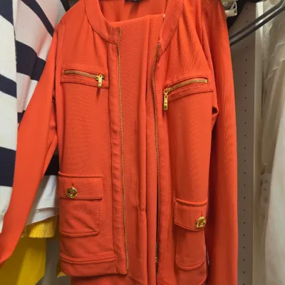 Sale Photo Thumbnail #381