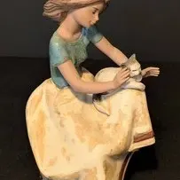 Lladró Gres Figurine #2169 "Repose" (Girl with Cat).