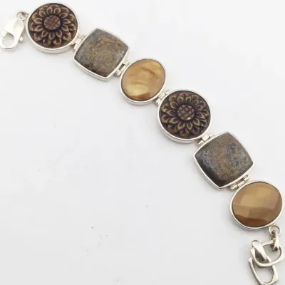 Sale Photo Thumbnail #51