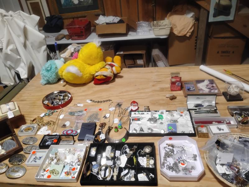 Estate sale photo