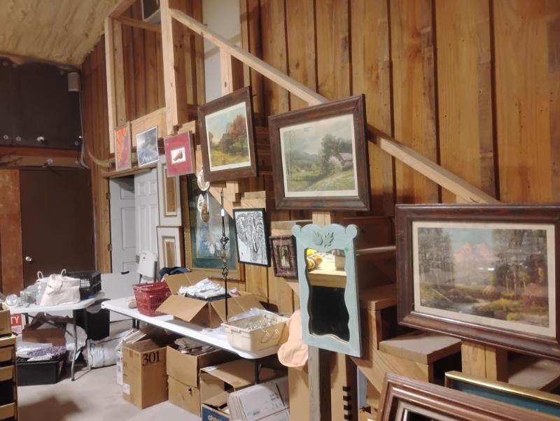Estate sale photo