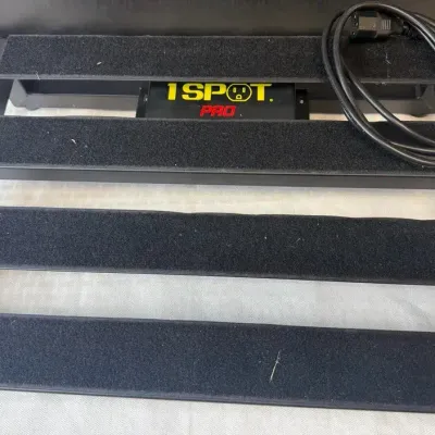 PedalTrain Guitar Pedal Stand & TrueTone 1 Spot Pedal Power Supply