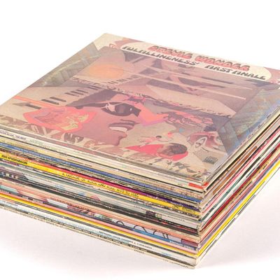 31 Vinyl Records Incl. Genesis, The Doobie Bros. & Stevie Wonder