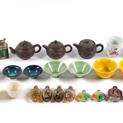Chinese Snuff Bottles, Clay Teapots & Porcelain Cups