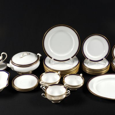 46 Pcs Spode Knightsbridge Cobalt Porcelain Dinner Service