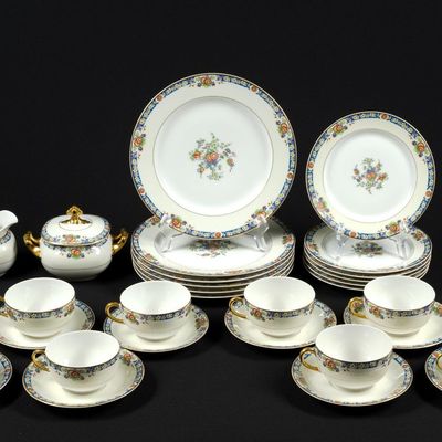 Limoges "Vignaud" Dinner Service