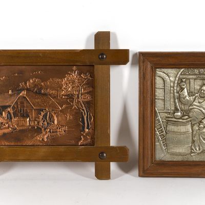 2 Pieces Framed Art