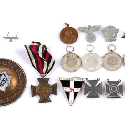 German WWI & WW2 Awards & Pins