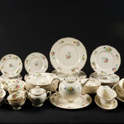 Vintage Aberdeen Selma Dinner Service