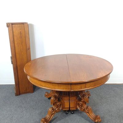 Antique Dining Table With 6 Leaves