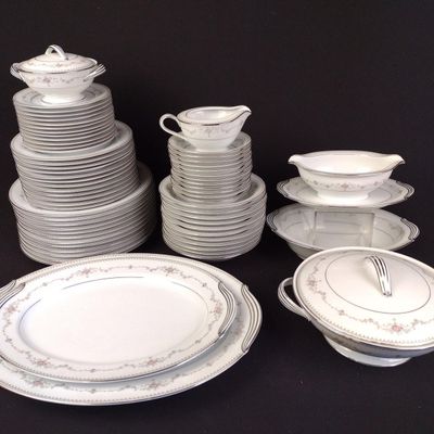 Noritake China "Fairmont" Dinner Service