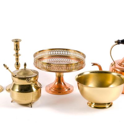 4 Pieces Of Brass & 2 Pieces Of Copper Incl. Teapot