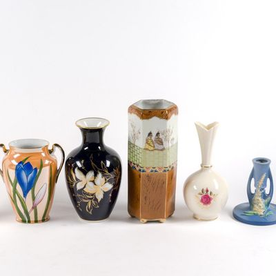 7 Pieces Decorative Porcelain Incl. Roseville & Lenox